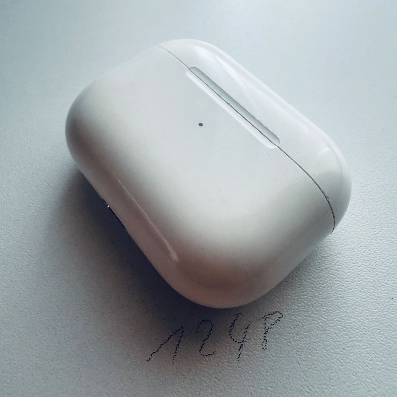 Apple Ladegeräte: Original Apple Ladecase A2190 Wireless für AirPods Pro – Gebraucht aus Basel von MY.AIRPODS.SHOP 7