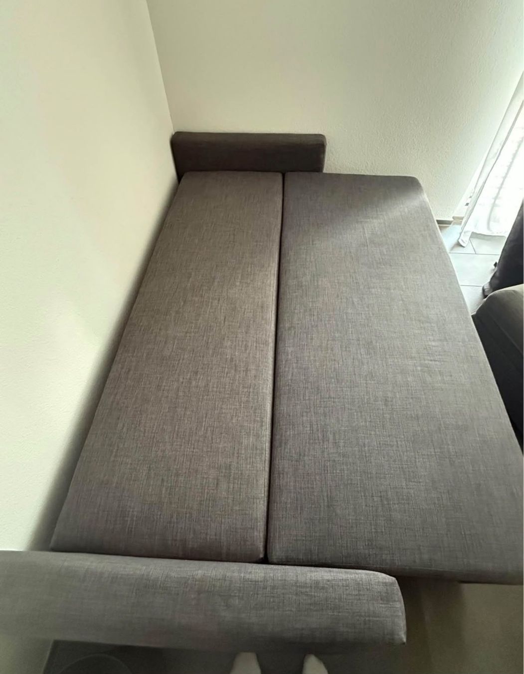 Ikea Divani: FRIHETEN Bettsofa Dunkelgrau – Usato da Unterengstringen venduto da Lauraclara 2