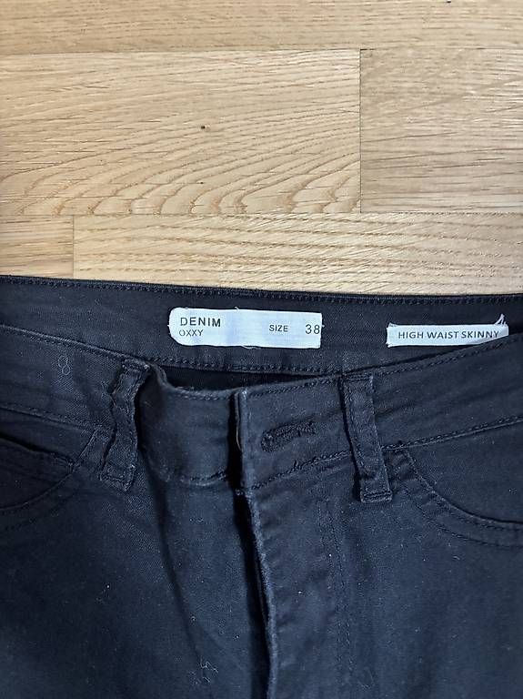 Jeans: Jean skinny – Usato da Monthey venduto da Susii_M 1