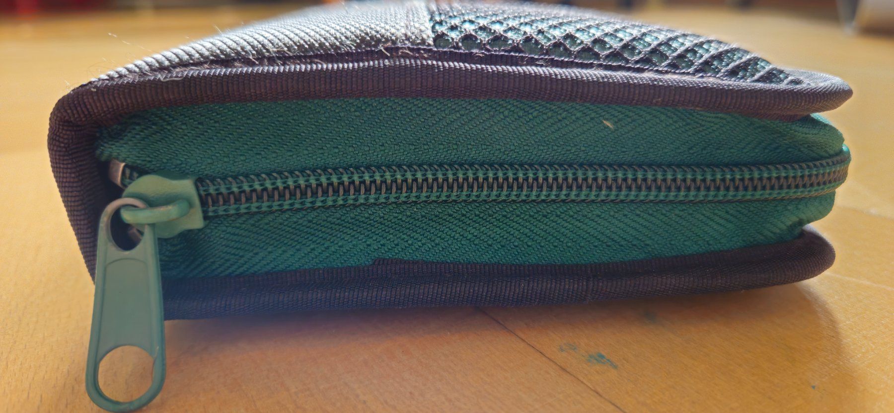 Schüler-Etuis: Schüler Etui – Gebraucht aus Zürich von Dobet 2