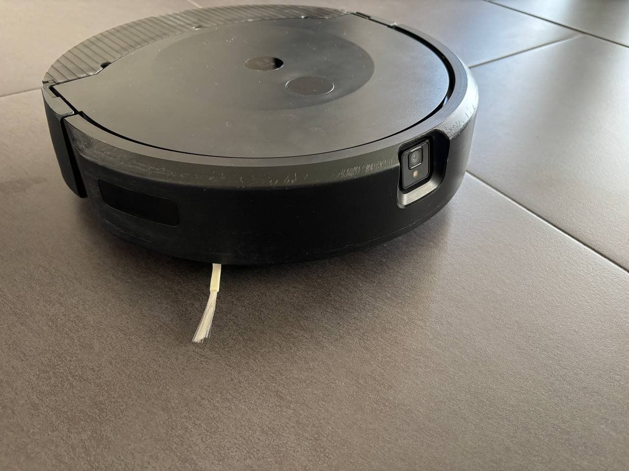 Irobot Aspirapolveri & Accessori: iRobot Roomba Combo 10 Max – Usato da Bremgarten b. Bern venduto da fezzoh 3