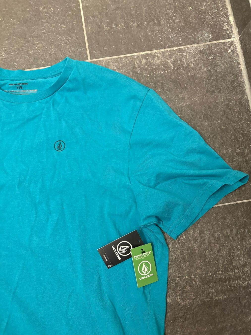 Volcom T-shirt: original: Volcom T-Shirt L - Large – Nuovo e nell'imballaggio originale da Binningen venduto da CheapandGood 1