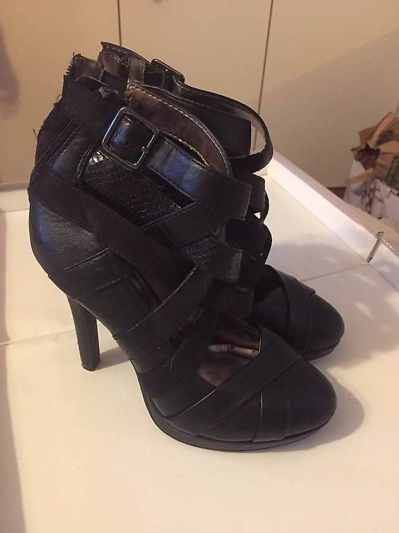 Damenschuhe: Diverses chaussures à talons haut – Gebraucht aus Genève von Keune12 3