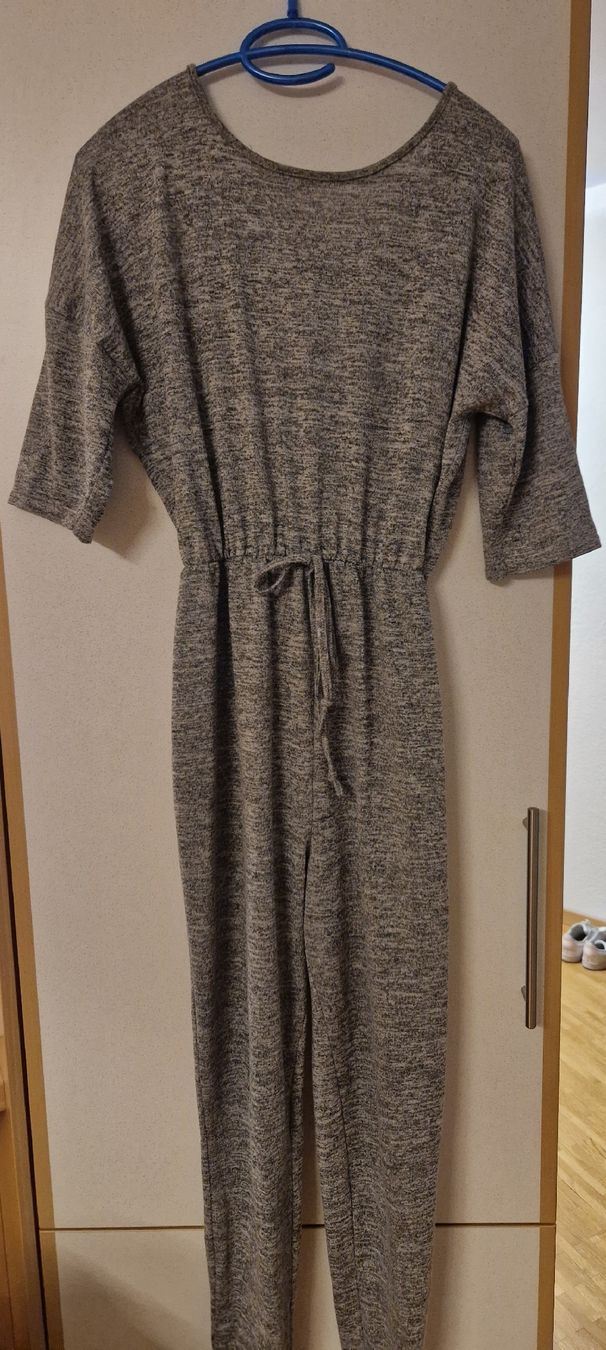 Pantaloni: Combinaison grise Boohoo taille M – Nuovo (secondo la descrizione) da Versoix venduto da aline_b