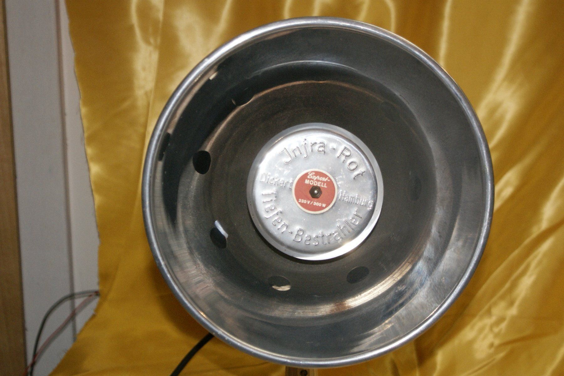 Lampade: Wunderschöne Wärmelampe Jnfra-Rot – Usato da Buchs AG venduto da schwippschwapp 7