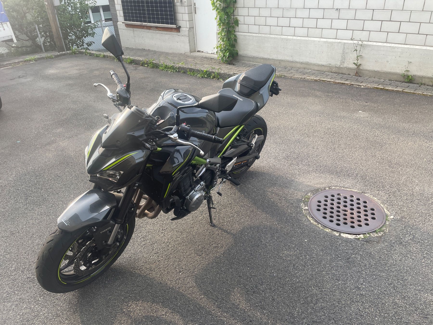 Kawasaki Strasse: Kawasaki Z900 92kW – Gebraucht aus Bürglen UR von Patriot1995 2