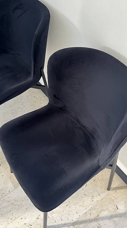 Chaises: Esstisch Stühle schwarz 4x – D'occasion à Kloten par pro_q7fy 1