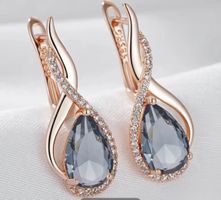 Elegante Ohrringe Roségold mit hellblauem Zirkonia 3 cm.NEU 