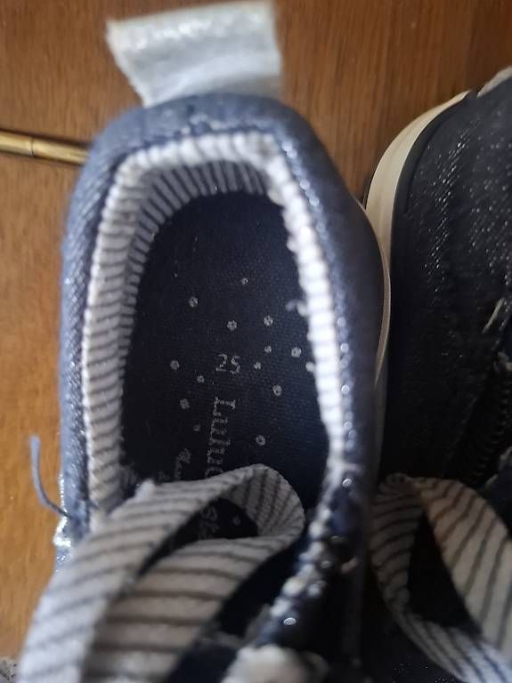 Scarpe per ragazze: Schuhe 25 – Usato da Wäldi venduto da Fergiu 2