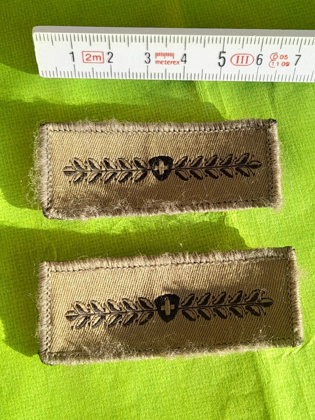 Armée suisse Plaquettes & Badges: Milizabzeichen Schweizer Armee – D'occasion à Aeschi b.Spiez par 52_wochen