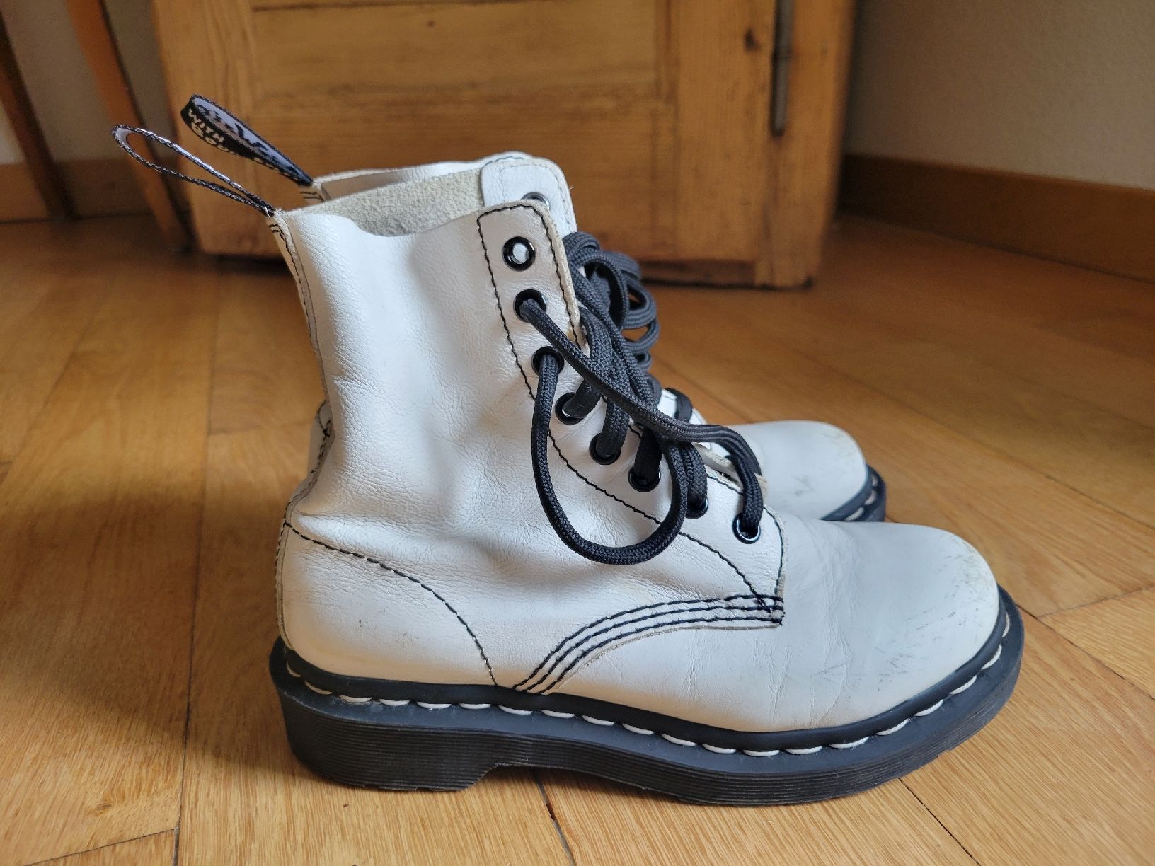 Dr. Martens Scarpe da donna: Dr. Martens – Usato da Solothurn venduto da Mamoutrix 1