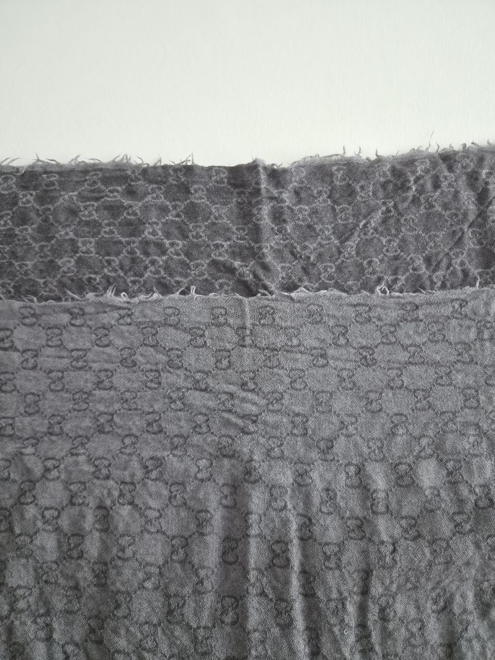 Gucci Foulard & Sciarpe: Gucci Schal – Usato da Glattfelden venduto da Ivana5288 5