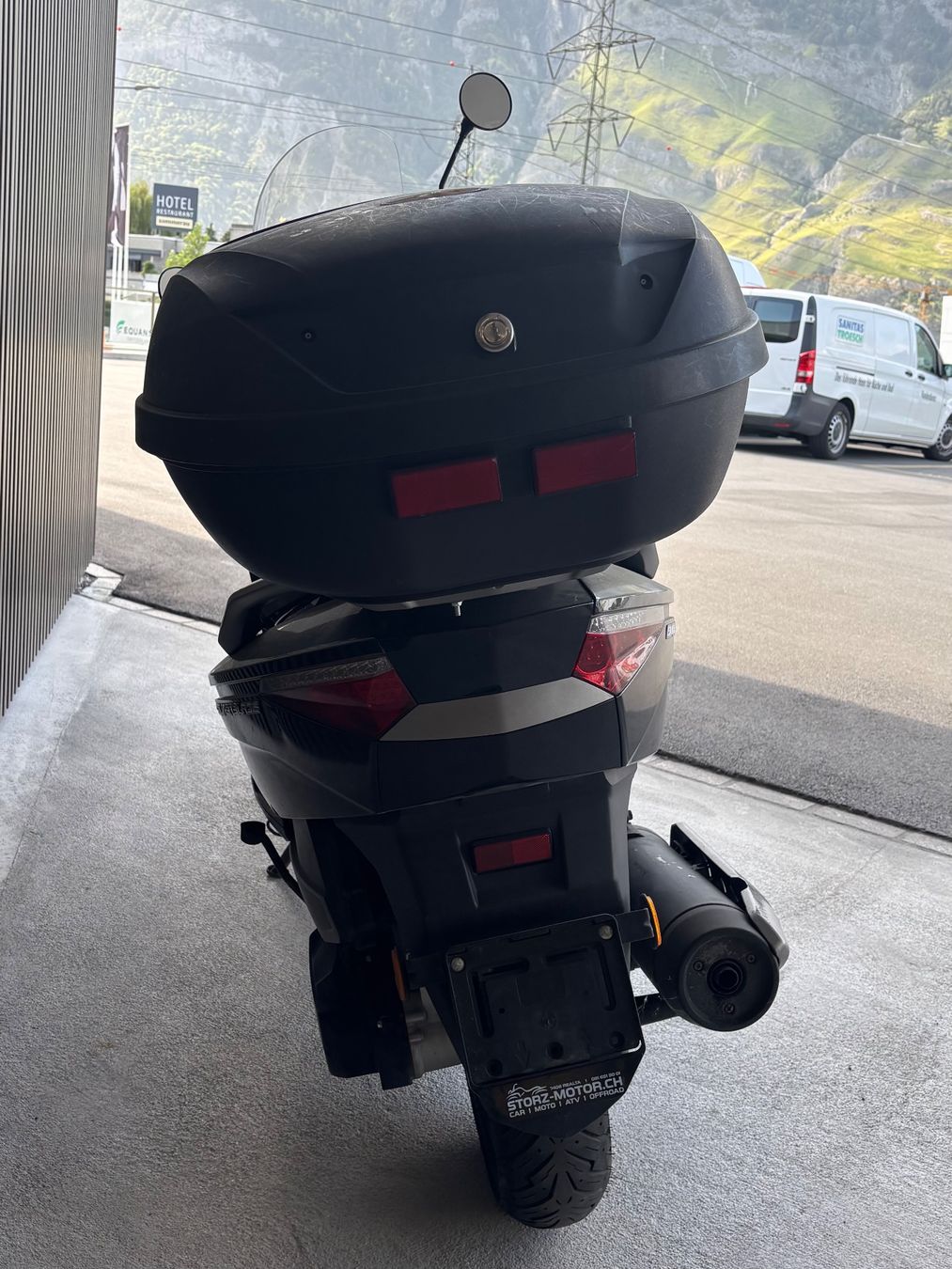 Tell Scooters: Zu verkaufen Roller Silver Blade 250i ab MFK – D'occasion à Tamins par Sjoerimann 2