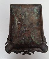 Plateau décoratif ancien en bronze - Scène de chasse