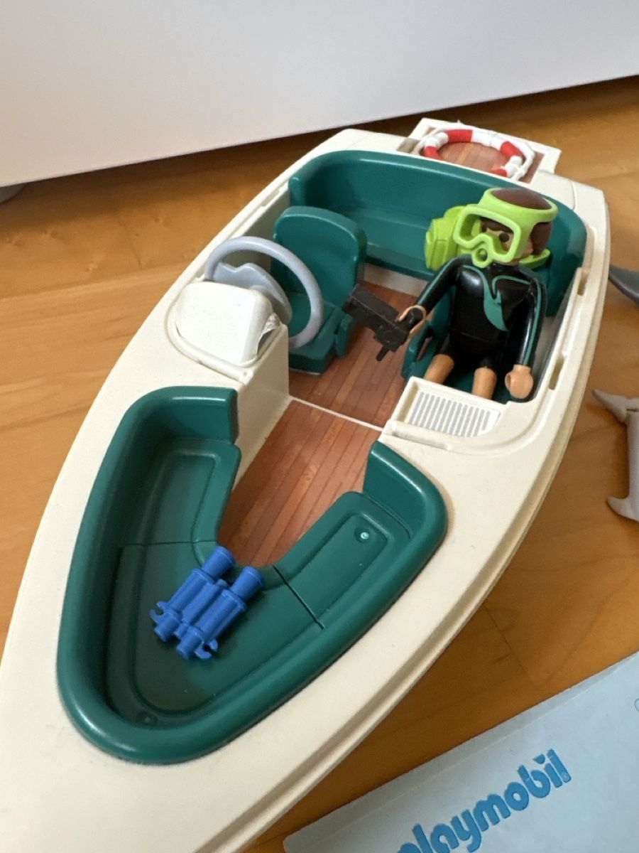 Playmobil Spielzeuge: Playmobil Speedboot mit Taucher und Delfinen – Gebraucht aus Nottwil von wasserlufterde 2