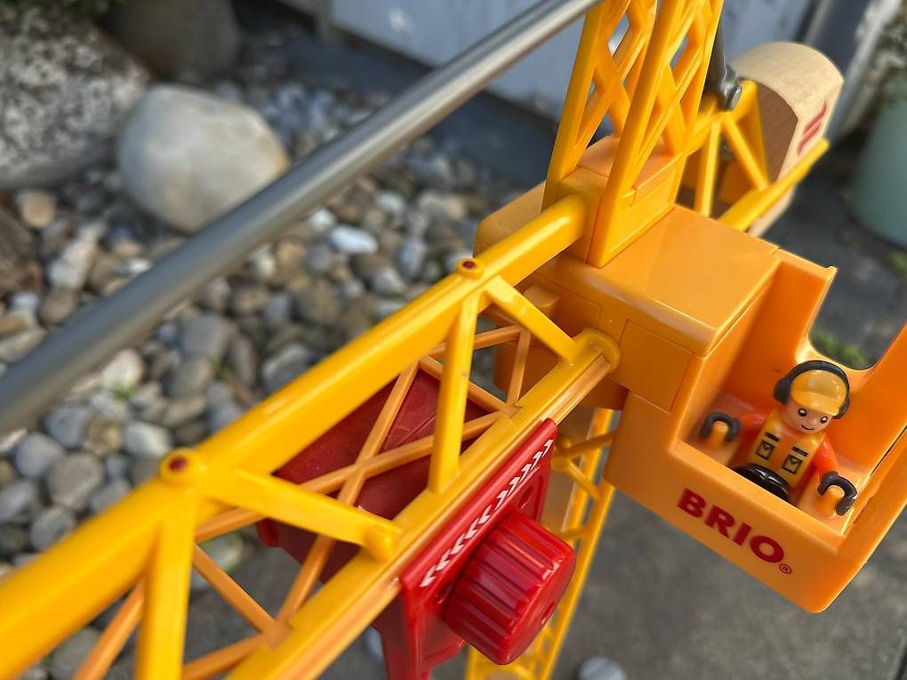 Brio Giocattoli: Baukran mit Lichtern - Kran / Hebezeuge – Usato da Schüpfen venduto da Sp00k 2