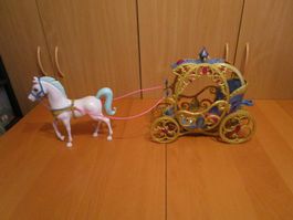 Barbie  - goldene Kutsche