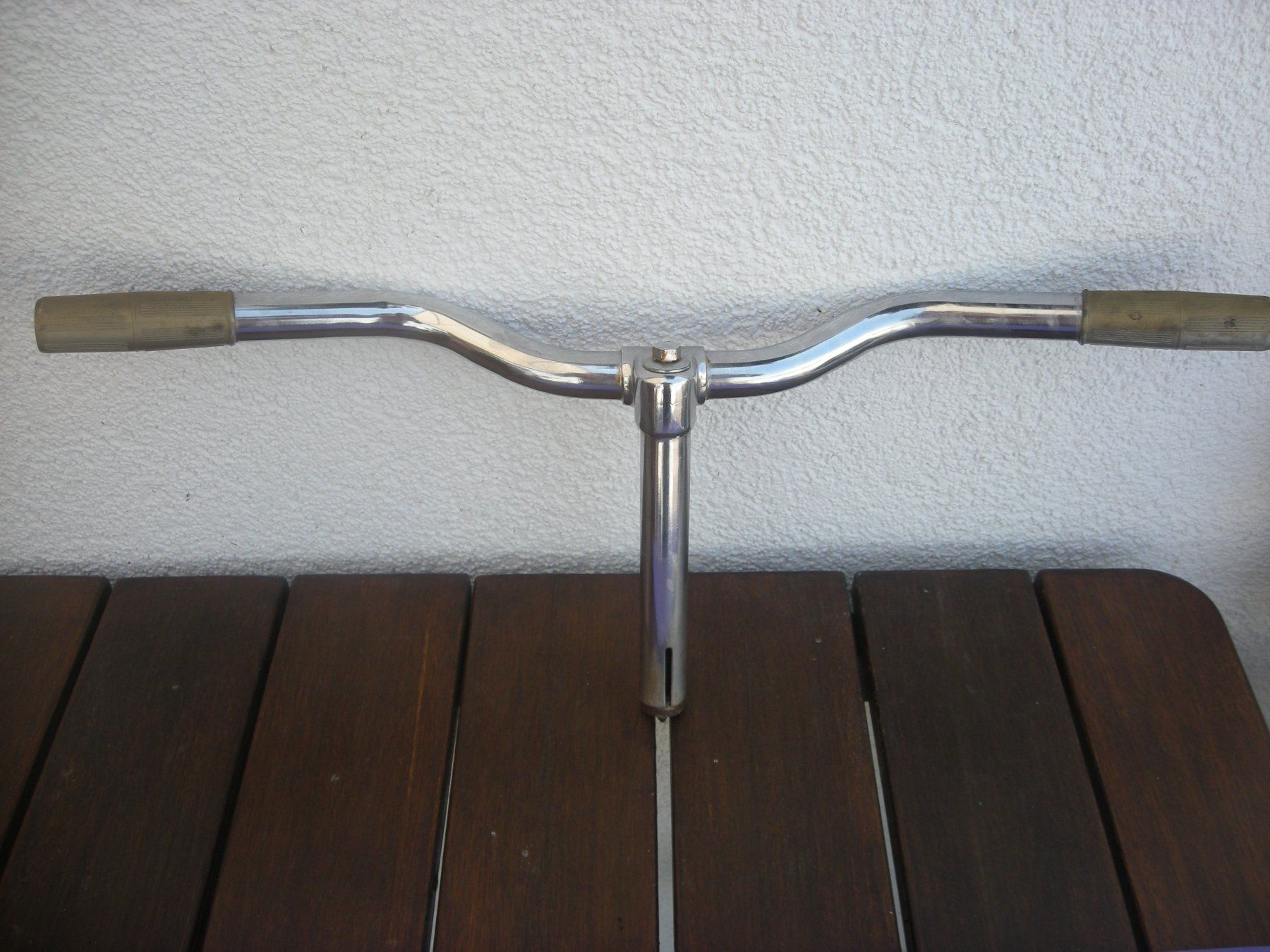 Pezzi di ricambio: Sportliche schweizer Lenker mit  Lenkergriffe Top – Usato da Spreitenbach venduto da Sniper8952 3