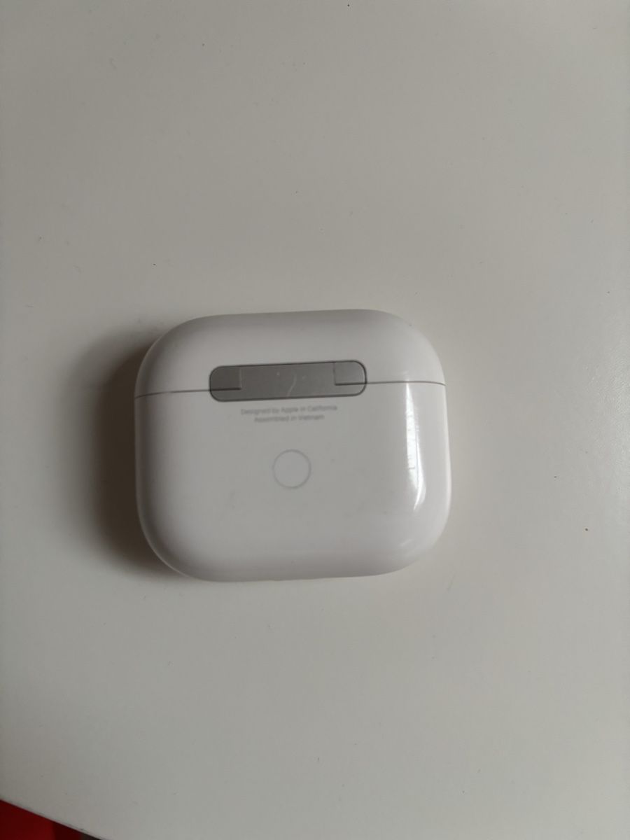 Casques audio: Apple AirPods (3rd gen) Lightning Case  – D'occasion à zürich par Atmol 2
