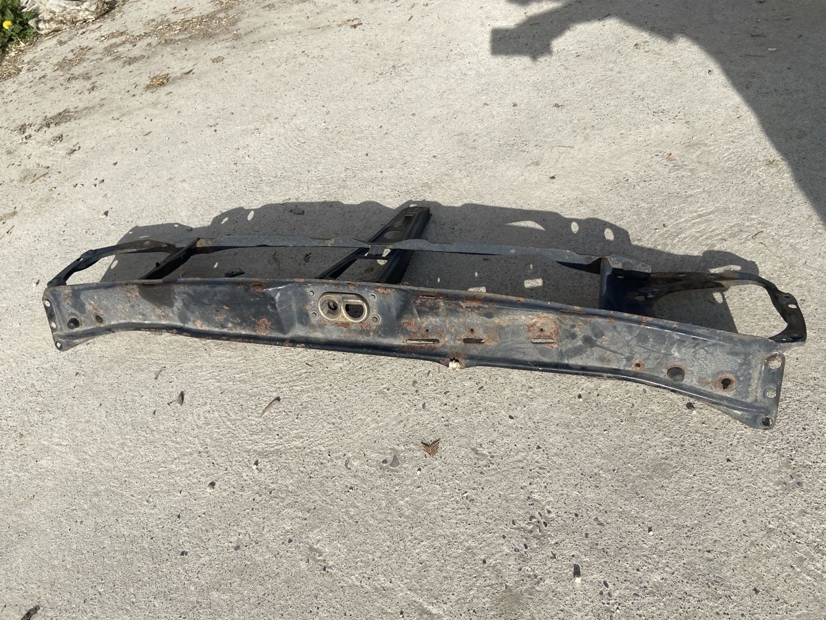 Tutti pezzi di ricambio auto: VW Golf 2 Schlossträger – Usato da Hettiswil venduto da Lukezero02 1