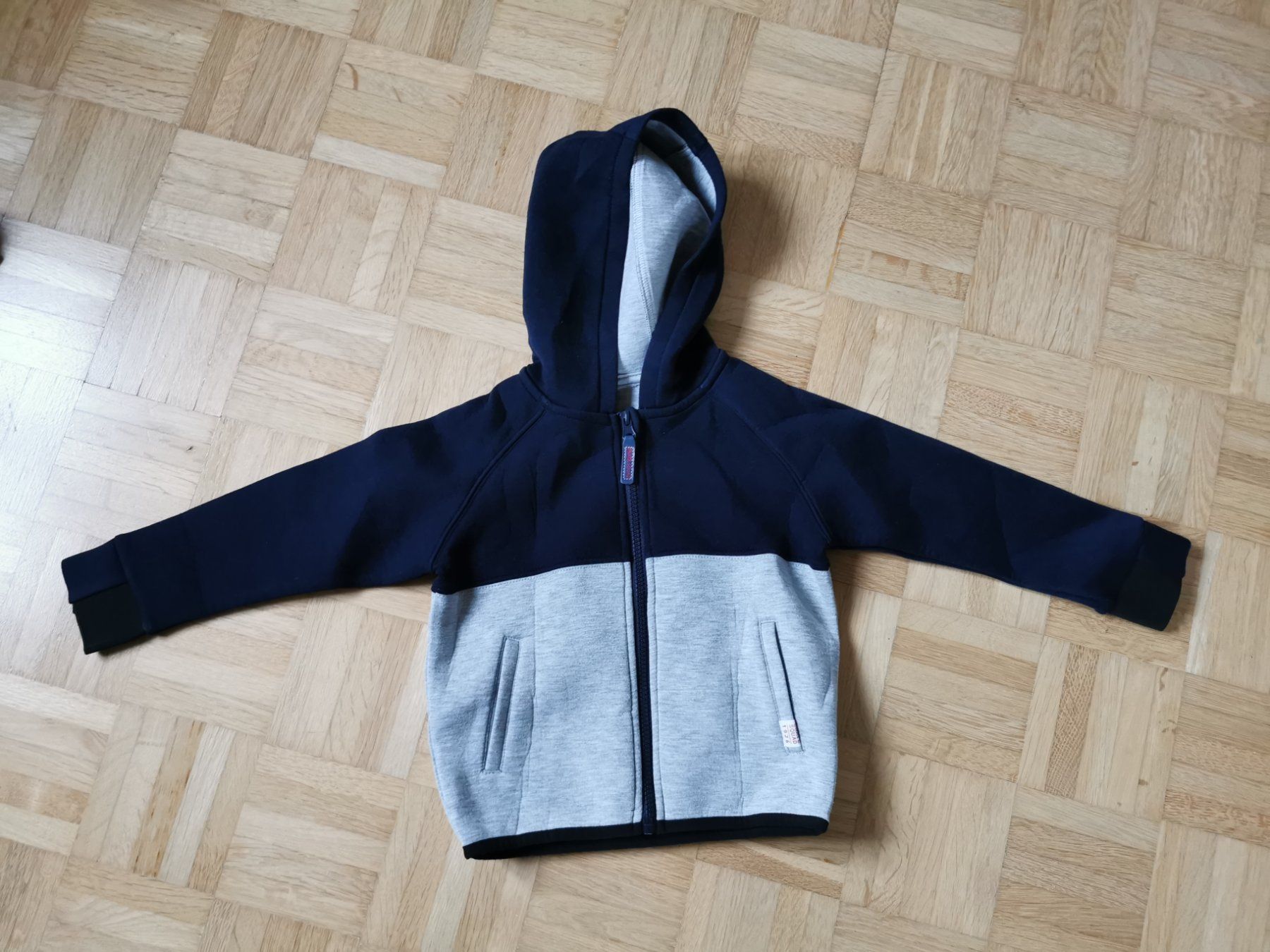 Giacche & Cappotti: Sweatjacke Hema Gr. 98-104 – Usato da Stäfa venduto da flamingo_17 1