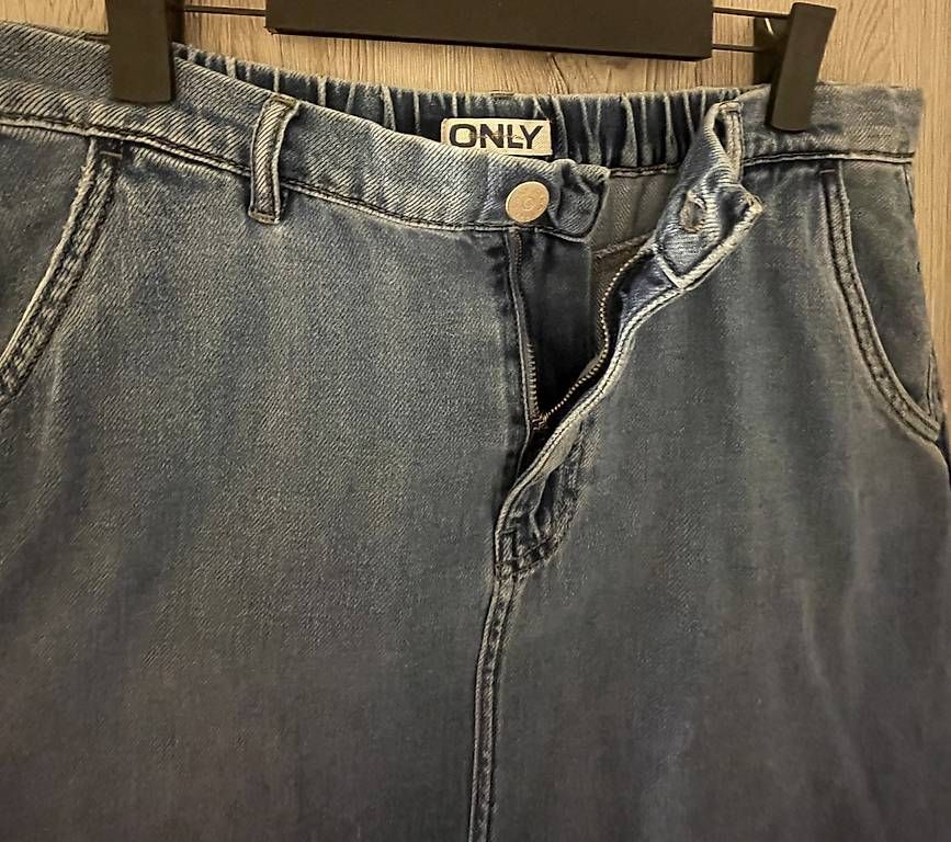 Röcke: Jupe en jeans  – Gebraucht aus Fribourg von lma_kc6k