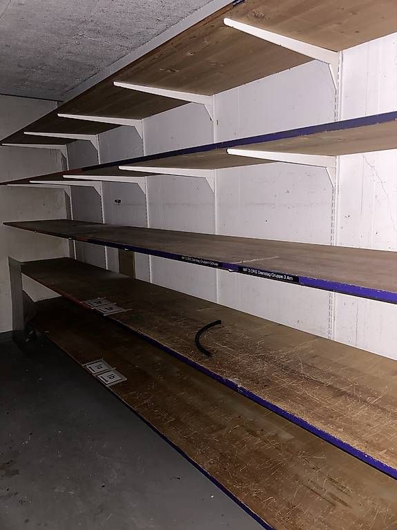 Scaffali: Regale 3 Stk – Usato da Stans venduto da Benzen 1