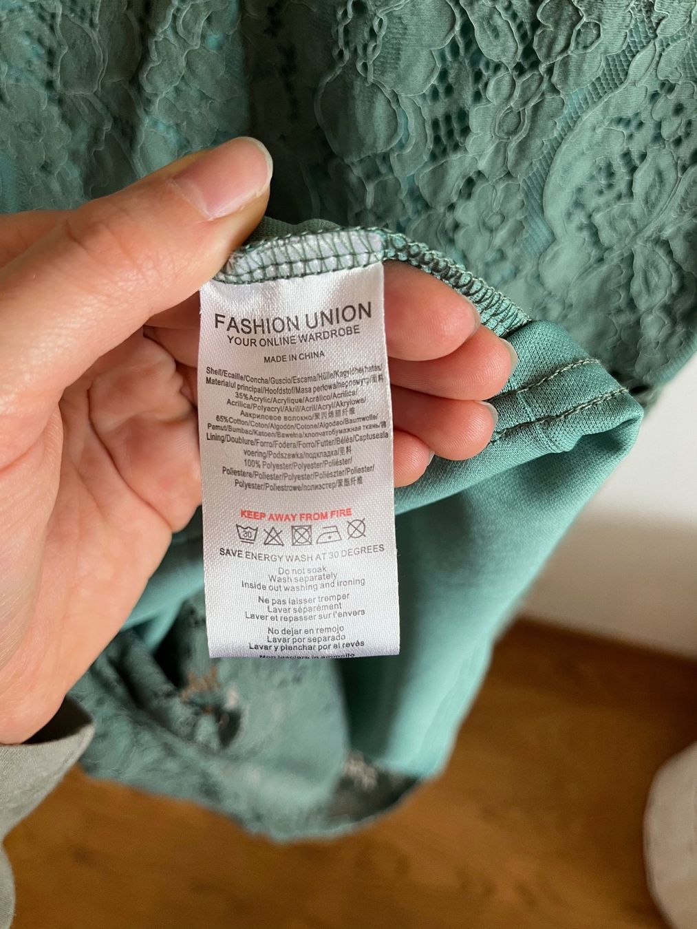 Kleider: grünes Cocktailkleid mit Spitze 36 – Neu (gemäss Beschreibung) aus Zürich von car_cr6w 4