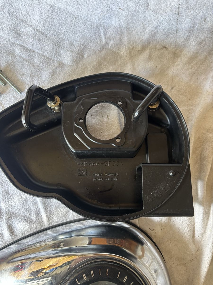 Harley-Davidson Tutti i ricambio per moto: Harley Davidson Luftfilter Dyna Fat Bob  – Usato da Schötz venduto da Harley35 2