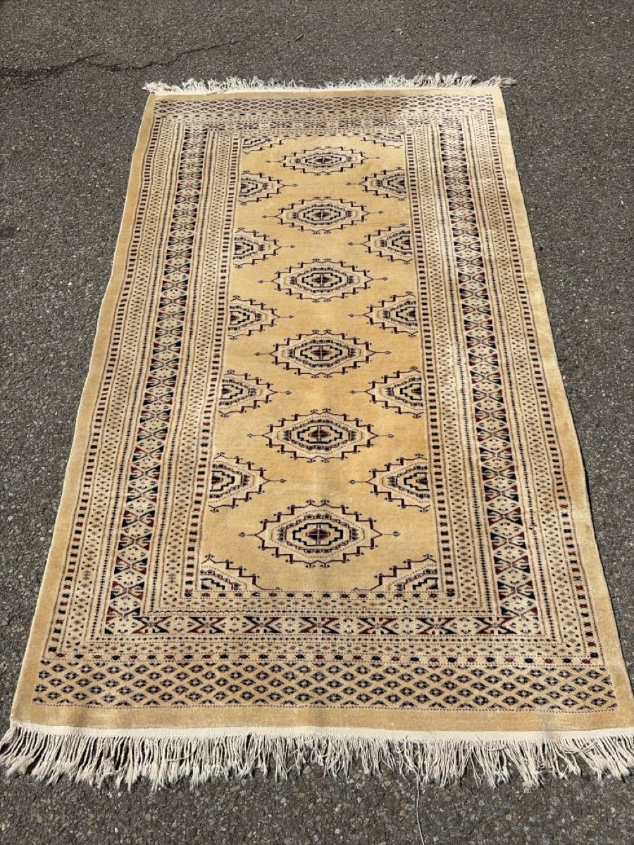 Teppiche: Pakistan Teppich.  – Gebraucht aus Wängi von Tesimo