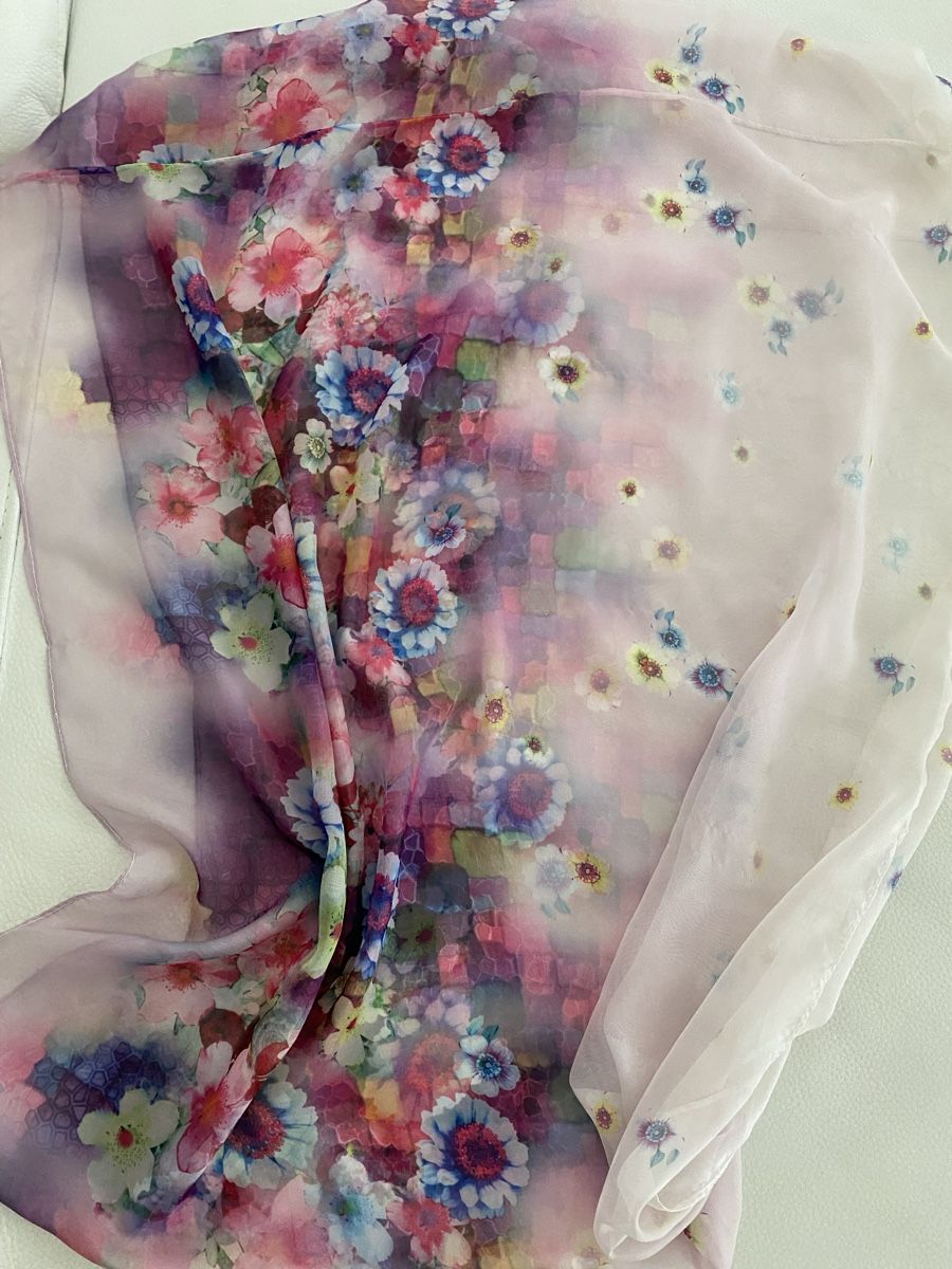 Foulards, Tücher & Schals: Loop aus 40% Seide 🌸 – Gebraucht aus Opfikon von Luis144 3