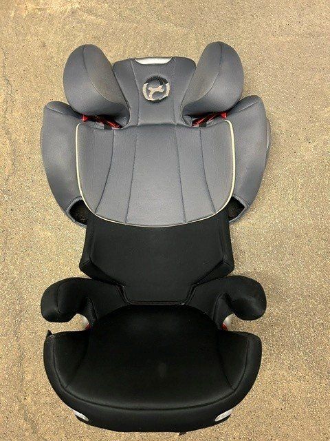 Cybex Sièges auto: Cybex Solution Q3 Fix - Kindersitz – D'occasion à Birmensdorf ZH par DealOne