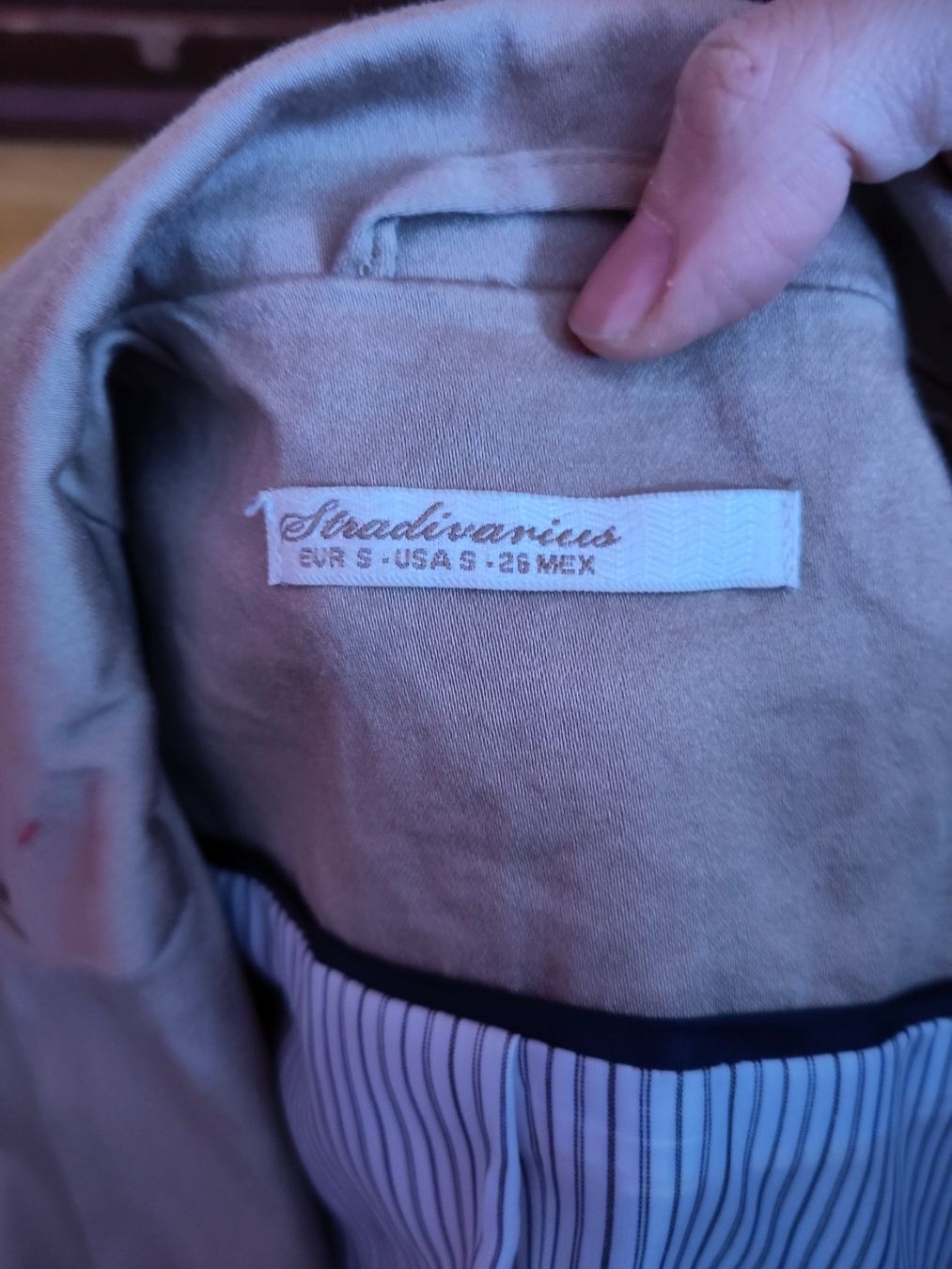 Stradivarius Jacken: Beige Blazer Grosse S – Gebraucht aus Zürich von Saf12 3