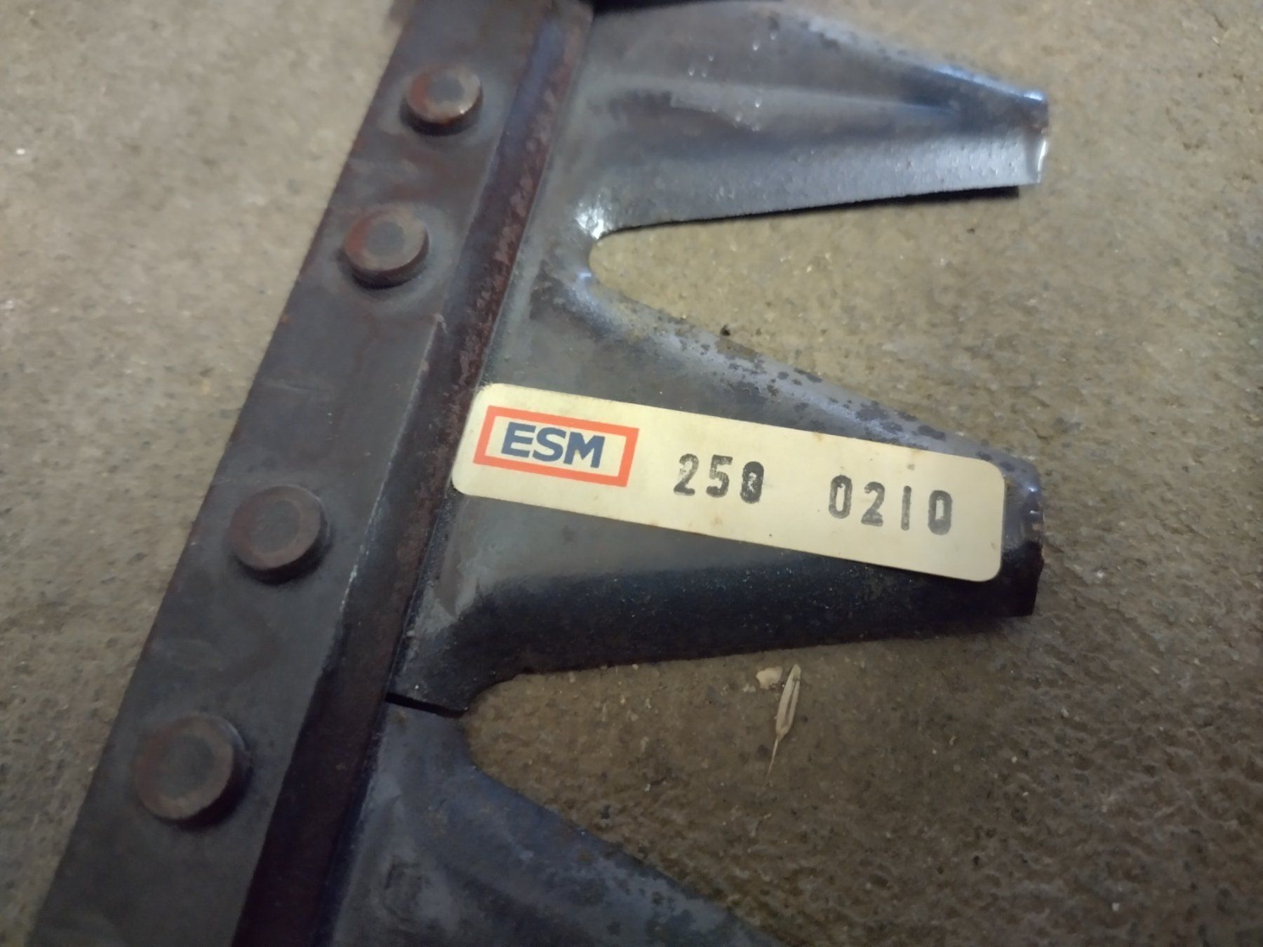 Bucher Alle Maschinen: ESM Mähmesser 142cm 250.0210 – Neu (gemäss Beschreibung) aus Wichtrach von Gfeui87 2