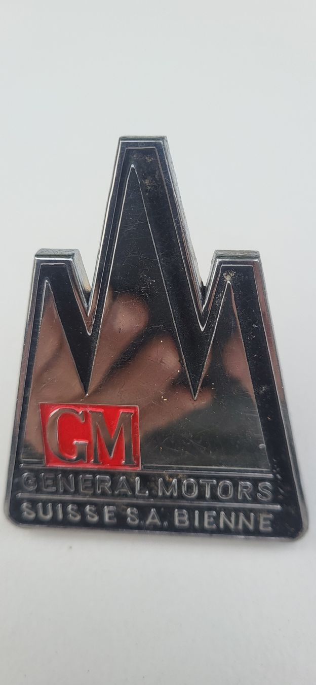 GM Autres accessoires p. véhicule: GM Emblem  – D'occasion à Fläsch par Palo0