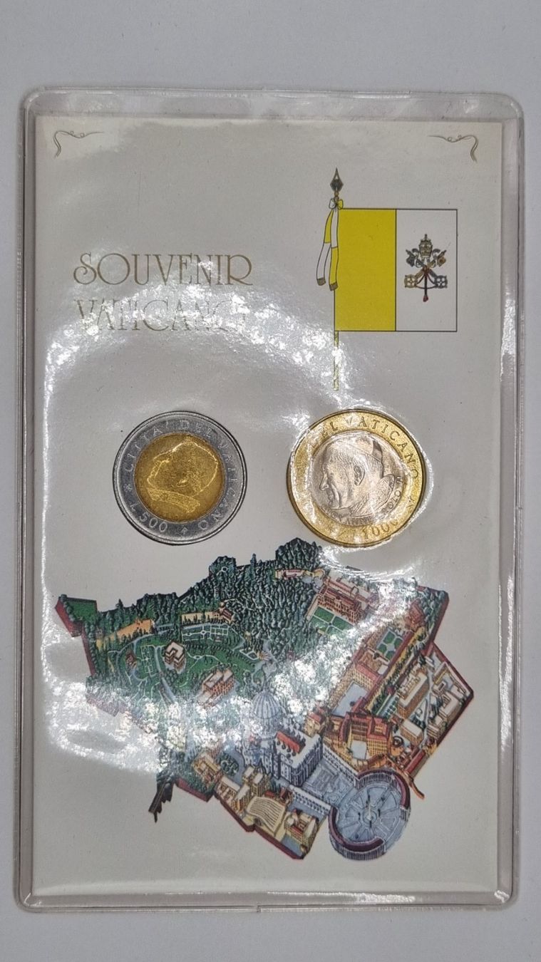 Toutes les monnaies: Vatican 500 + 1000 Lire 2001 – Neuf avec emballage d'origine à Bure par chap981