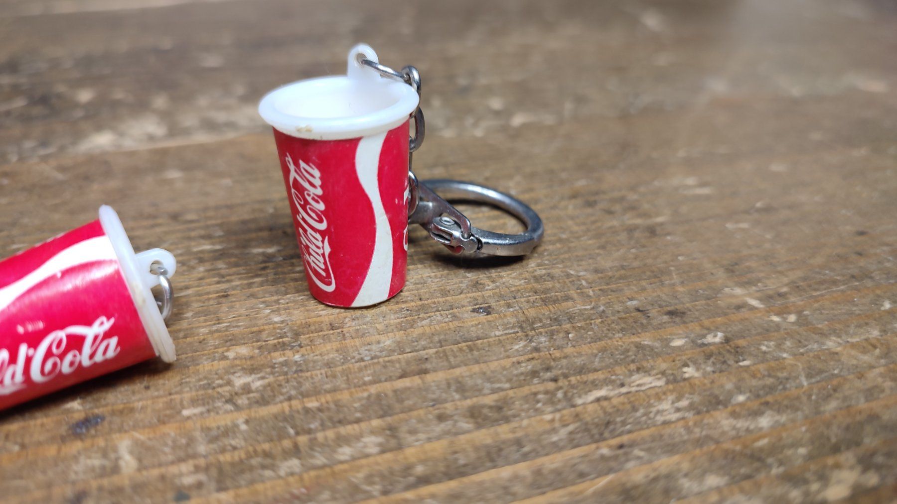 Altro in Stoviglie & Bicchieri: Wunderschöne alte Mini COCA-COLA Becher – Usato da Gelterkinden venduto da MYSTOREFORYOU4460 1