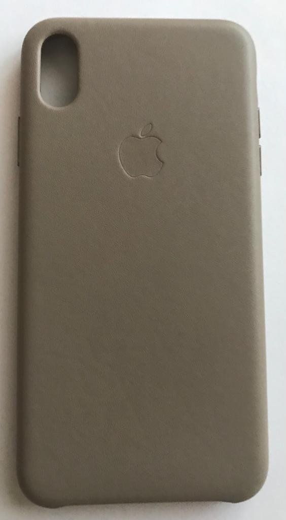 Apple Cover & Protezioni schermo: Apple - iPhone Xs Max Echtleder Hülle Taupe – Nuovo (secondo la descrizione) da Bassersdorf venduto da maga1g 1