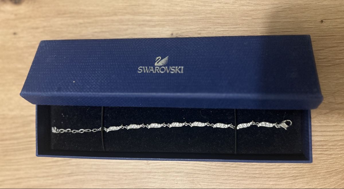 Swarovski Armbänder & -reifen: Swarovski Crystal Bracelet ✨ – Gebraucht aus Genève von nay_w9xz