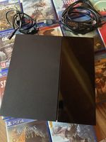 Playstation 4 Konsole mit 14 Spielen guter Zustand
