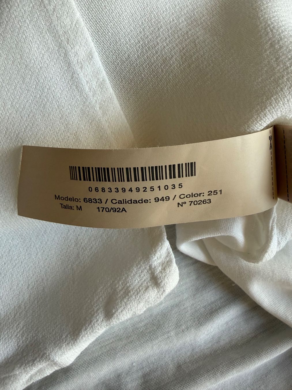 Massimo Dutti Blusen: MASSIMO DUTTI Bluse  Zustand: Perfekt  Größe M – Gebraucht aus Interlaken von Bona55 9