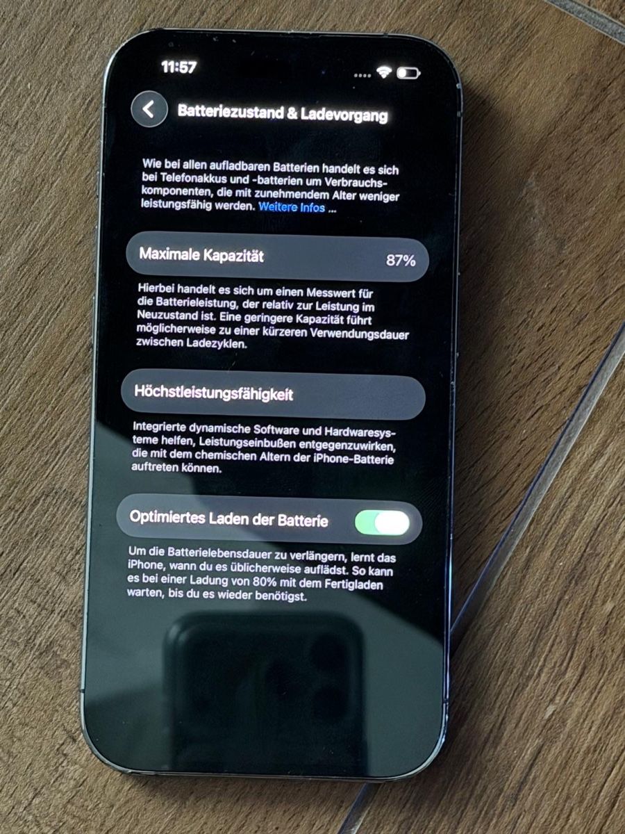 Apple Portables: Iphone 14 Pro Dunkellila – D'occasion à Höri par Caserta01 6