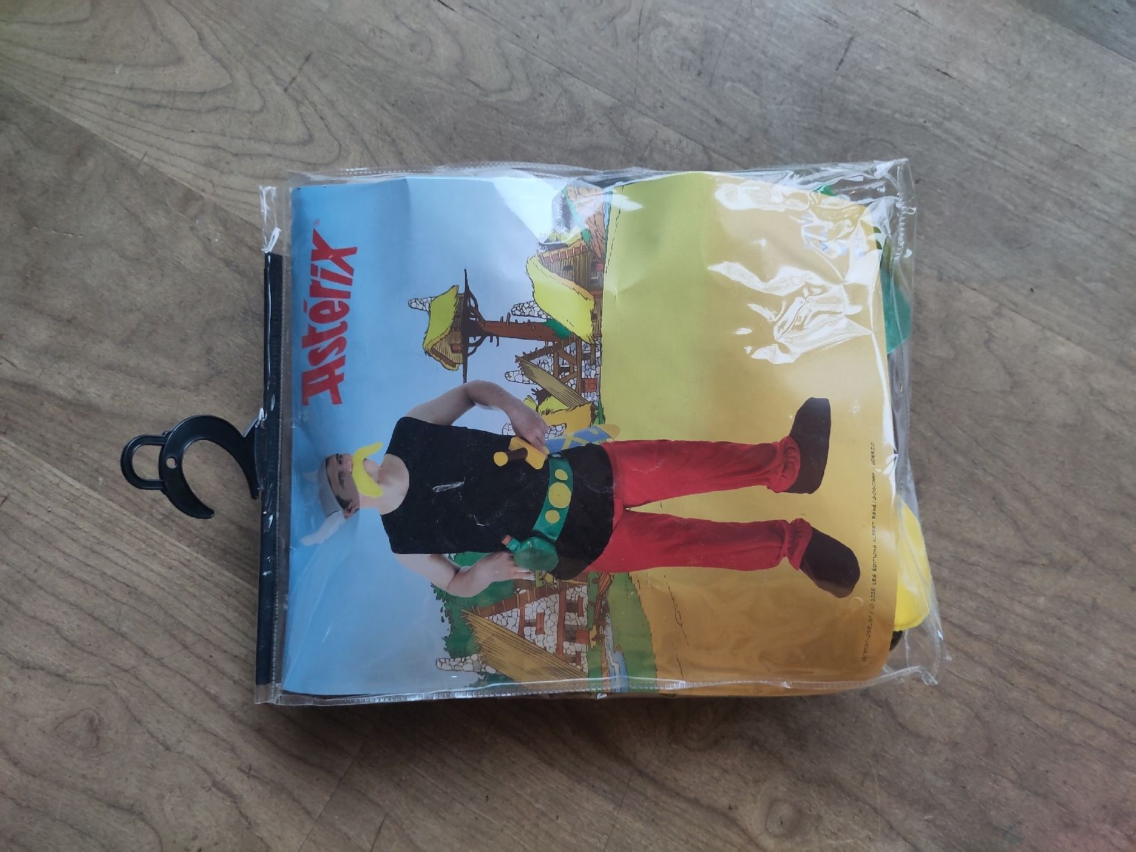 BD: Kostüm Asterix Grösse M neuwertig – D'occasion à Adligenswil par nw2324 5