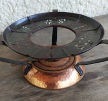 Altes Fondue-Rechaud mit Pfanne