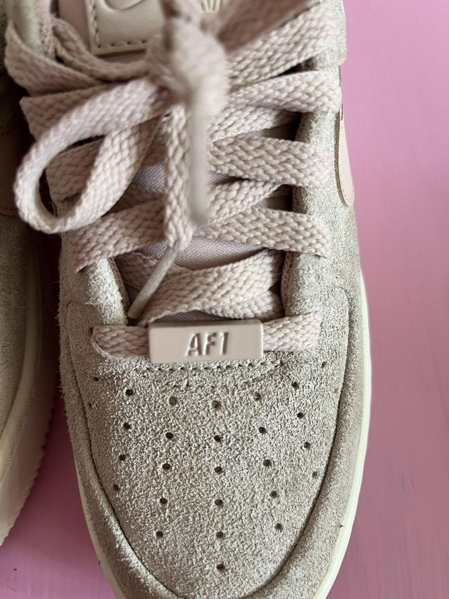 Nike Scarpe da donna: beige/hellrosa Nike Airforce/ wie neu / GR. 37.5 – Nuovo (secondo la descrizione) da Fehraltorf venduto da y2kout7 3