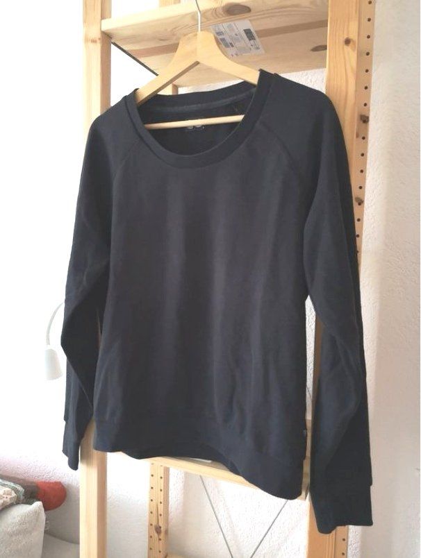 Maglioni & Felpe: CHEAP MONDAY schlichter Pulli Gr. S schwarz – Usato da Münsingen venduto da Nik_und_Kat