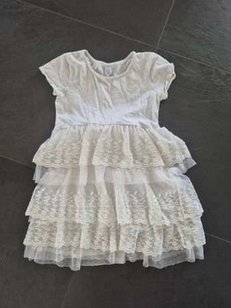 Festkleid von Zara Gr. 128 (mit 140 beschriftet)
