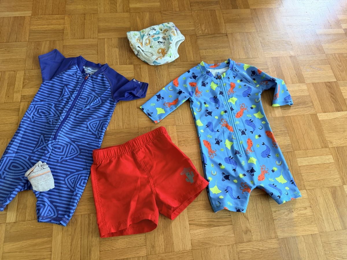 Costumi da bagno: Badeanzug Kinder Bade Hose – Usato da Subingen venduto da Pinkflower 1