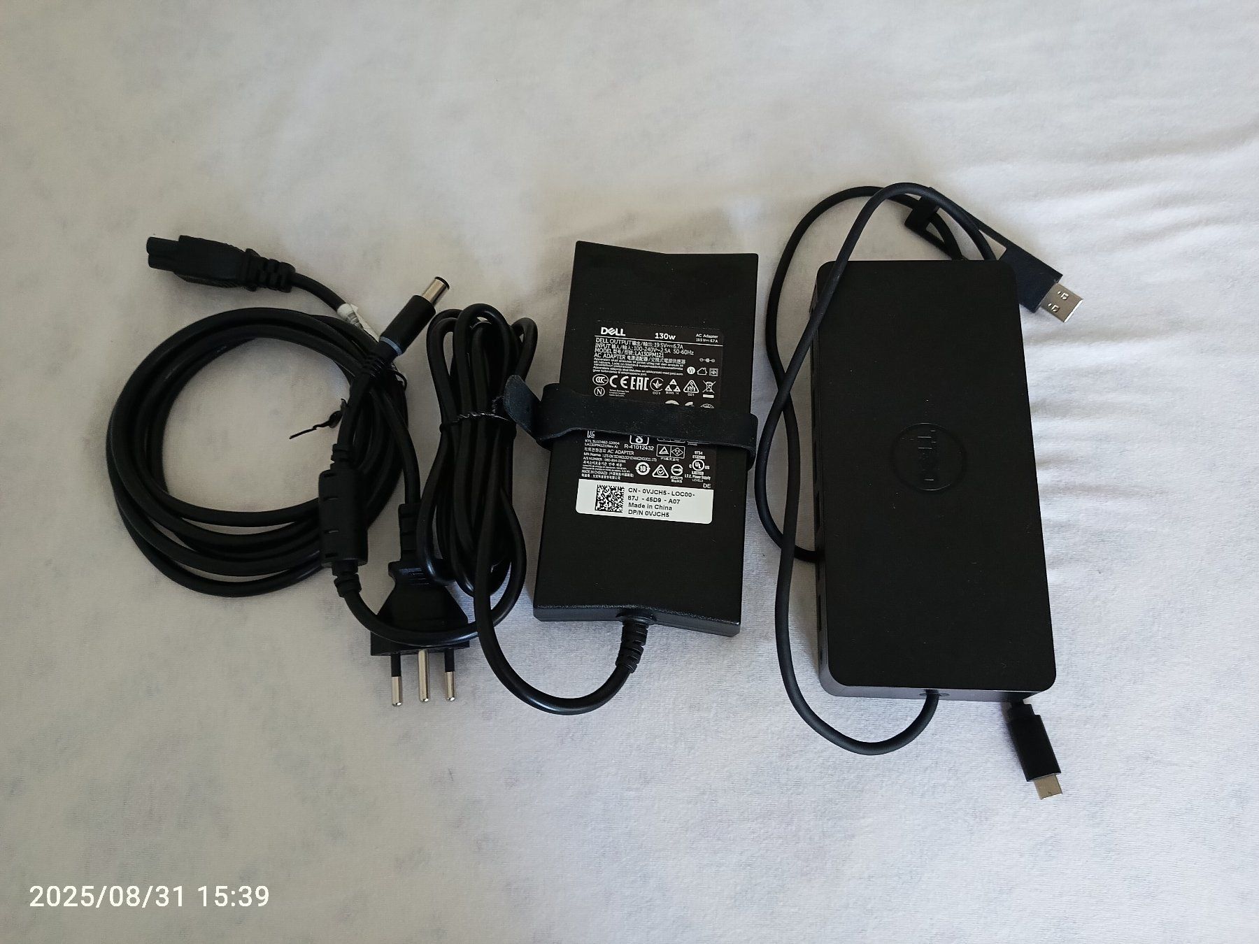 Dell Docking station: Dell D6000 Universal Docking Station – Usato da Zürich venduto da tac_58l2