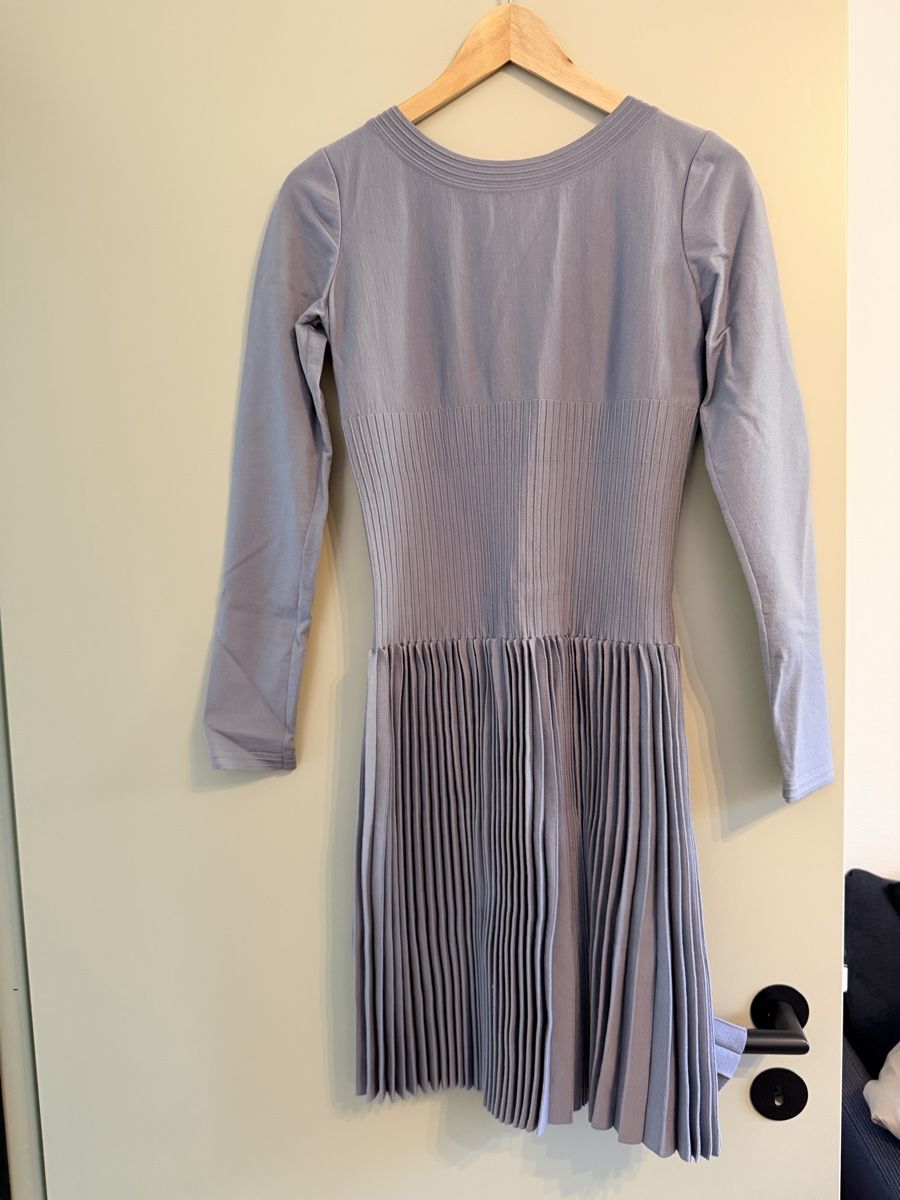 Alaia Kleider: Alaia Dress size 40 – Neu (gemäss Beschreibung) aus Meilen von ana_nln9 2